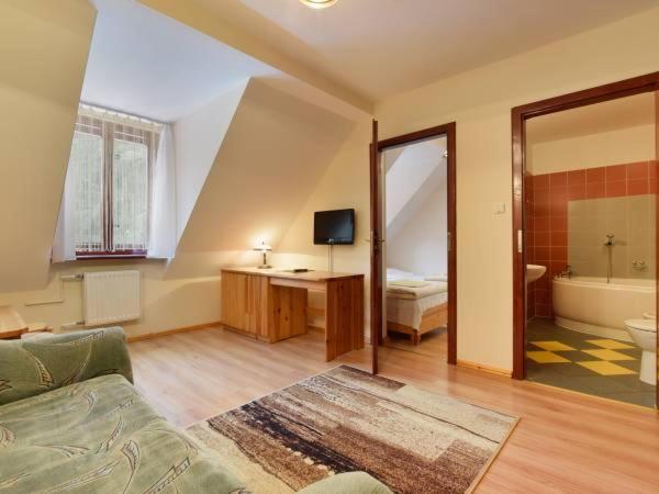 Zadrna Rezydencja Aparthotel Chelmsko Slaskie Exterior photo